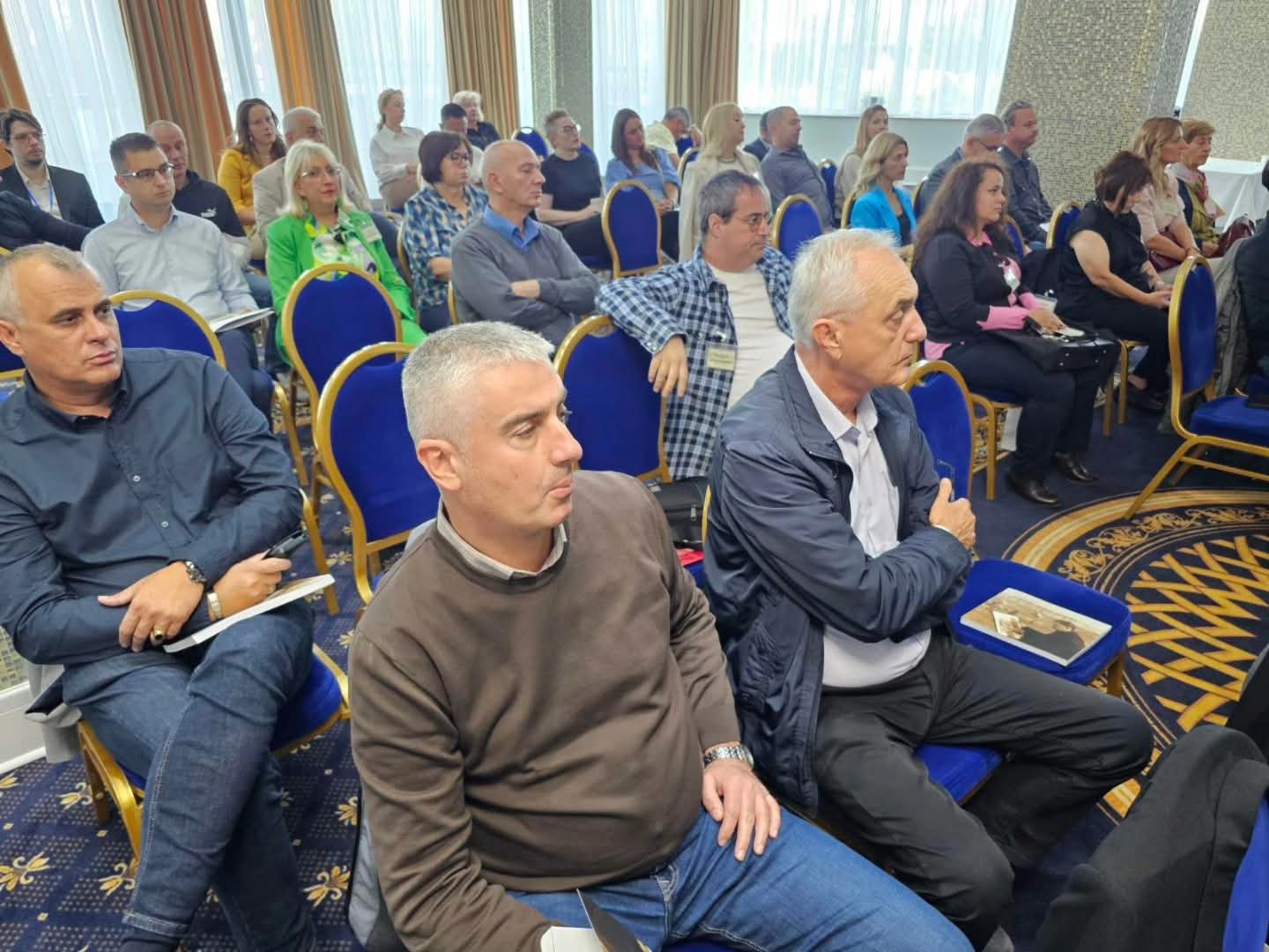 IMG 2233d365651cf80e925200fab4dd1e46 V